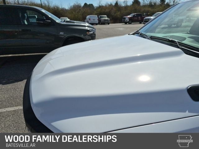 2026 RAM 1500 Tradesman Crew Cab 4x4 5'7' Box