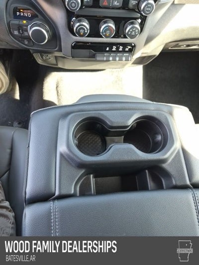 2026 RAM 1500 Tradesman Crew Cab 4x4 5'7' Box