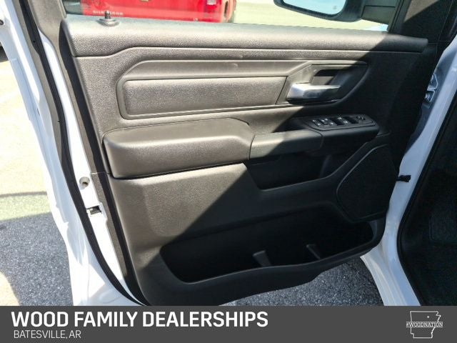 2026 RAM 1500 Tradesman Crew Cab 4x4 5'7' Box