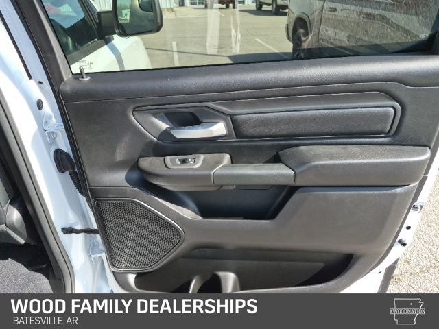 2026 RAM 1500 Tradesman Crew Cab 4x4 5'7' Box