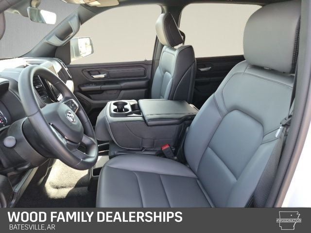 2026 RAM 1500 Tradesman Crew Cab 4x4 5'7' Box