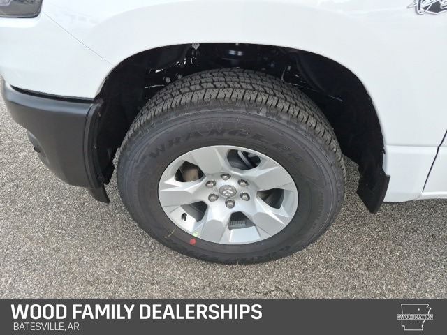 2026 RAM Ram 1500 RAM 1500 TRADESMAN CREW CAB 4X4 5'7' BOX