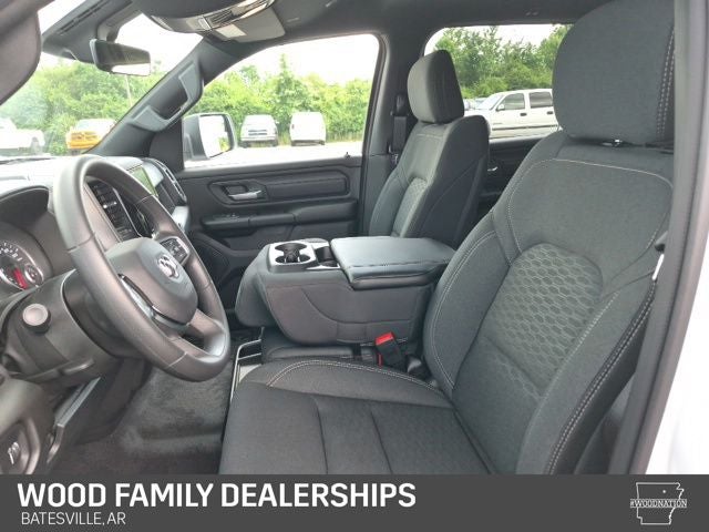 2026 RAM Ram 1500 RAM 1500 TRADESMAN CREW CAB 4X4 5'7' BOX