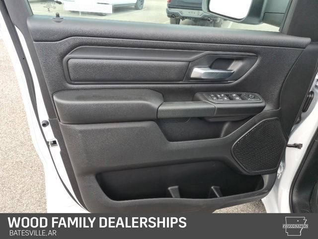 2026 RAM Ram 1500 RAM 1500 TRADESMAN CREW CAB 4X4 5'7' BOX