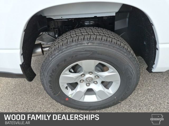 2026 RAM Ram 1500 RAM 1500 TRADESMAN CREW CAB 4X4 5'7' BOX