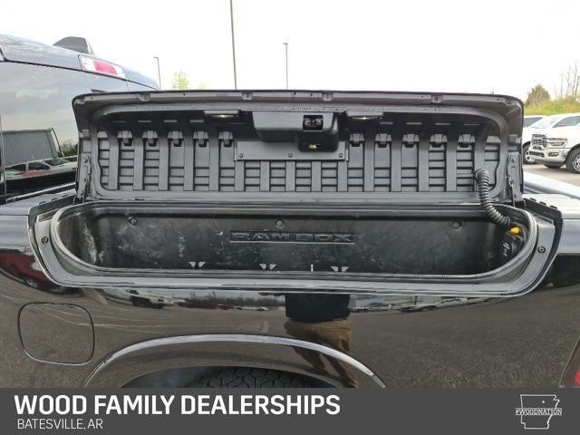 2022 RAM 1500 Limited Crew Cab 4x4 5'7' Box