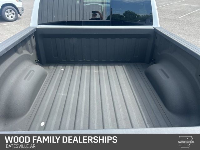 2019 RAM 1500 Laramie Crew Cab 4x4 5'7' Box