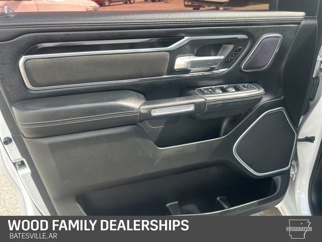 2019 RAM 1500 Laramie Crew Cab 4x4 5'7' Box