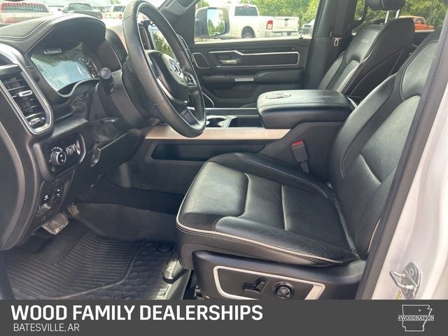 2019 RAM 1500 Laramie Crew Cab 4x4 5'7' Box