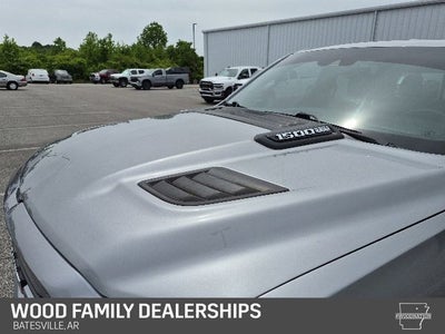 2021 RAM 1500 Laramie Crew Cab 4x4 5'7' Box