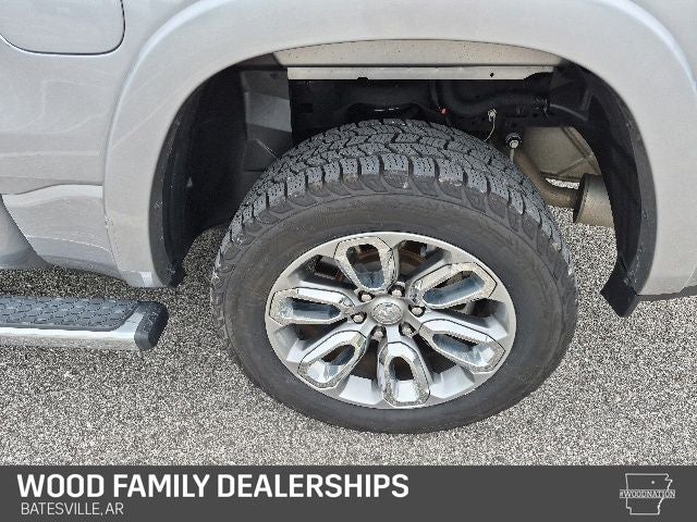 2021 RAM 1500 Laramie Crew Cab 4x4 5'7' Box