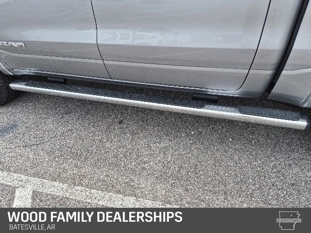 2021 RAM 1500 Laramie Crew Cab 4x4 5'7' Box