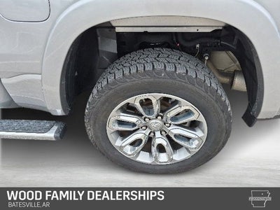 2021 RAM 1500 Laramie Crew Cab 4x4 5'7' Box