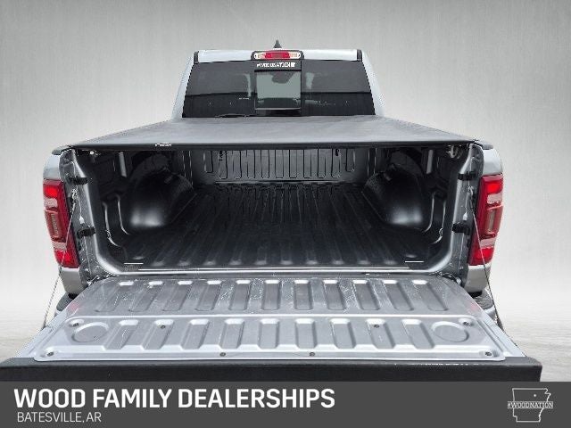 2021 RAM 1500 Laramie Crew Cab 4x4 5'7' Box
