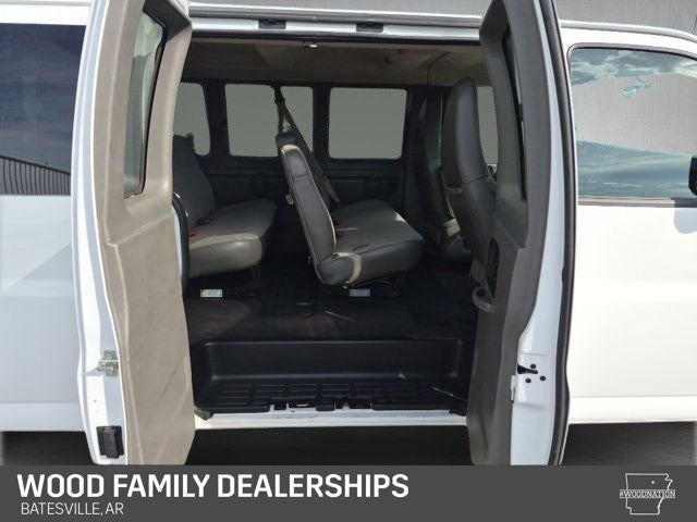 2025 Chevrolet Express Passenger RWD 3500 Extended Wheelbase LS