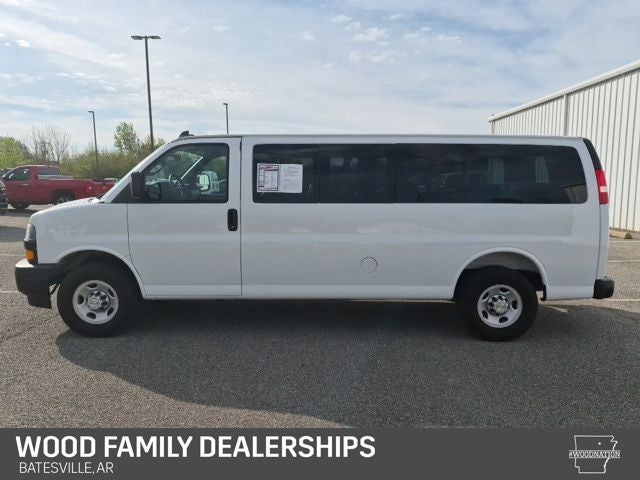 2025 Chevrolet Express Passenger RWD 3500 Extended Wheelbase LS