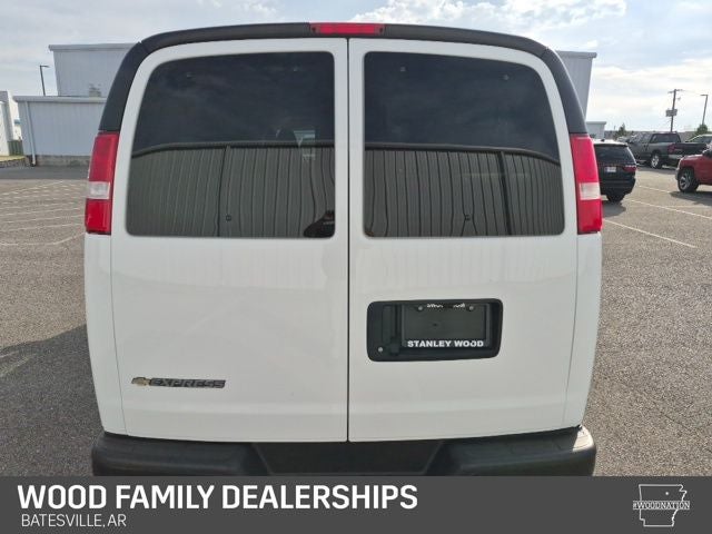 2025 Chevrolet Express Passenger RWD 3500 Extended Wheelbase LS