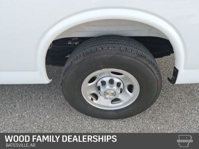 2025 Chevrolet Express Passenger RWD 3500 Extended Wheelbase LS