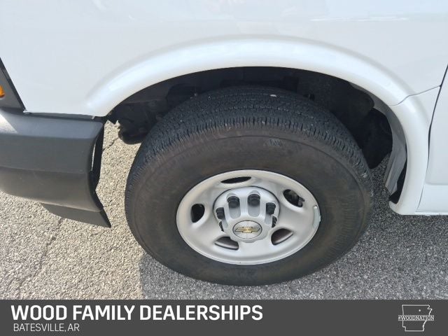 2025 Chevrolet Express Passenger RWD 3500 Extended Wheelbase LS