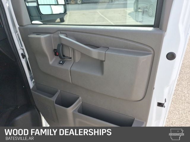 2025 Chevrolet Express Passenger RWD 3500 Extended Wheelbase LS
