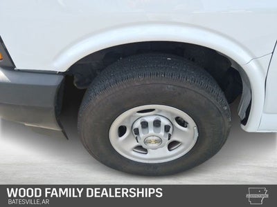 2025 Chevrolet Express Passenger RWD 3500 Extended Wheelbase LS