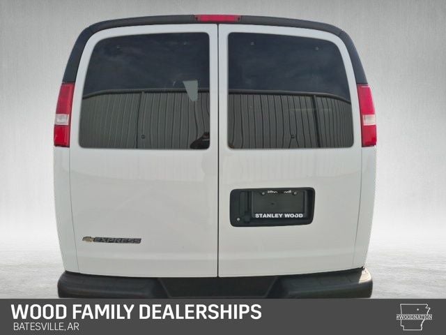 2025 Chevrolet Express Passenger RWD 3500 Extended Wheelbase LS