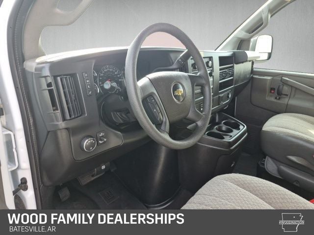 2025 Chevrolet Express Passenger RWD 3500 Extended Wheelbase LS