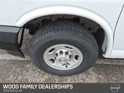 2024 Chevrolet Express 3500 LS 15 Passenger