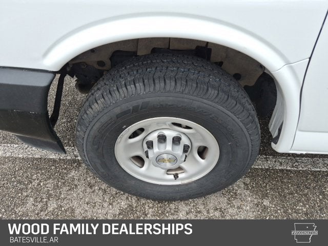 2024 Chevrolet Express 3500 LS 15 Passenger