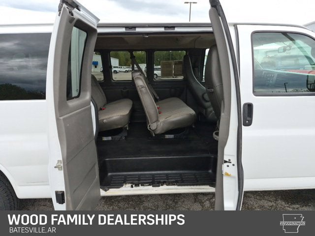 2024 Chevrolet Express 3500 LS 15 Passenger