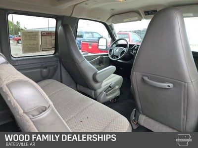 2024 Chevrolet Express 3500 LS 15 Passenger