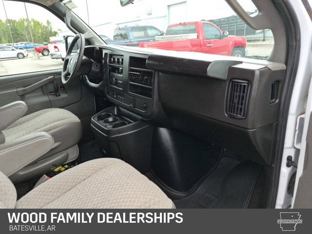 2024 Chevrolet Express 3500 LS 15 Passenger