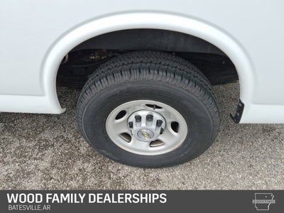 2024 Chevrolet Express 3500 LS 15 Passenger