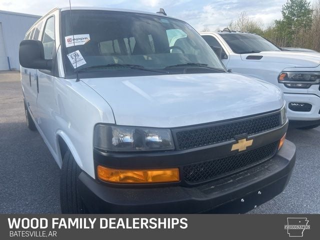 2025 Chevrolet Express Passenger RWD 3500 Extended Wheelbase LS