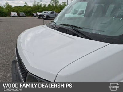 2025 Chevrolet Express Passenger RWD 3500 Extended Wheelbase LT