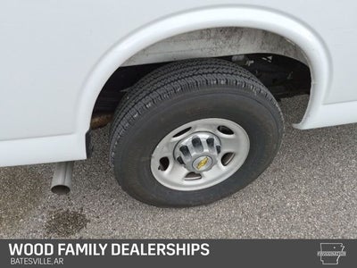 2025 Chevrolet Express Passenger RWD 3500 Extended Wheelbase LT