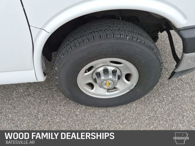 2025 Chevrolet Express Passenger RWD 3500 Extended Wheelbase LT