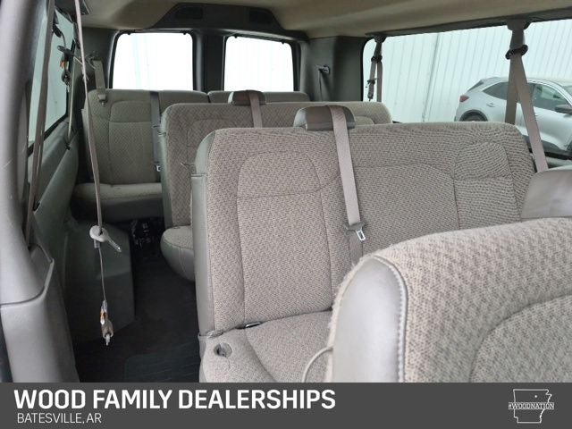 2025 Chevrolet Express Passenger RWD 3500 Extended Wheelbase LT