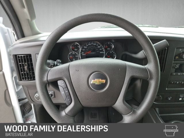2025 Chevrolet Express Passenger RWD 3500 Extended Wheelbase LT