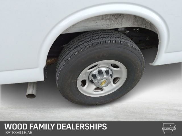 2025 Chevrolet Express Passenger RWD 3500 Extended Wheelbase LT