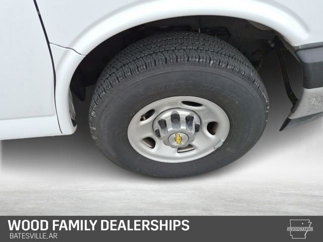 2025 Chevrolet Express Passenger RWD 3500 Extended Wheelbase LT