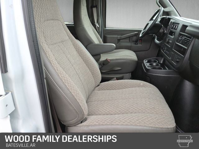 2025 Chevrolet Express Passenger RWD 3500 Extended Wheelbase LT
