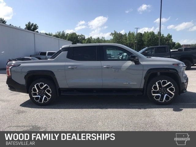 2025 Chevrolet Silverado EV RST