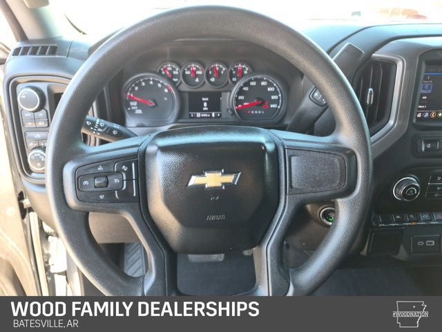 2023 Chevrolet Silverado 1500 4WD Crew Cab Short Bed Custom