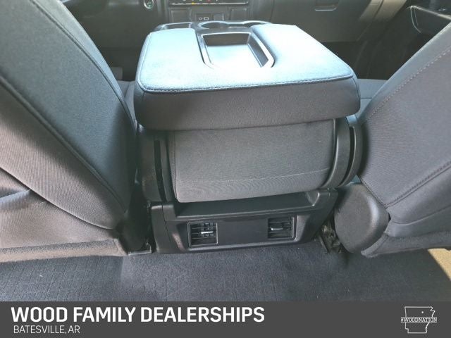 2023 Chevrolet Silverado 1500 4WD Crew Cab Short Bed Custom