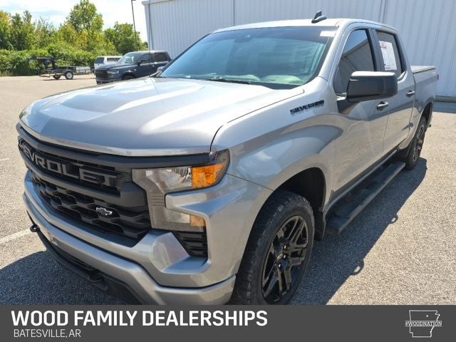 2023 Chevrolet Silverado 1500 4WD Crew Cab Short Bed Custom