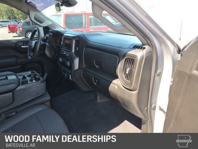 2023 Chevrolet Silverado 1500 4WD Crew Cab Short Bed Custom