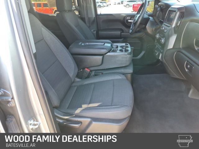 2023 Chevrolet Silverado 1500 4WD Crew Cab Short Bed Custom