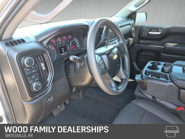 2023 Chevrolet Silverado 1500 4WD Crew Cab Short Bed Custom
