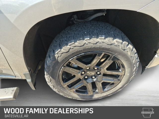 2023 Chevrolet Silverado 1500 4WD Crew Cab Short Bed Custom